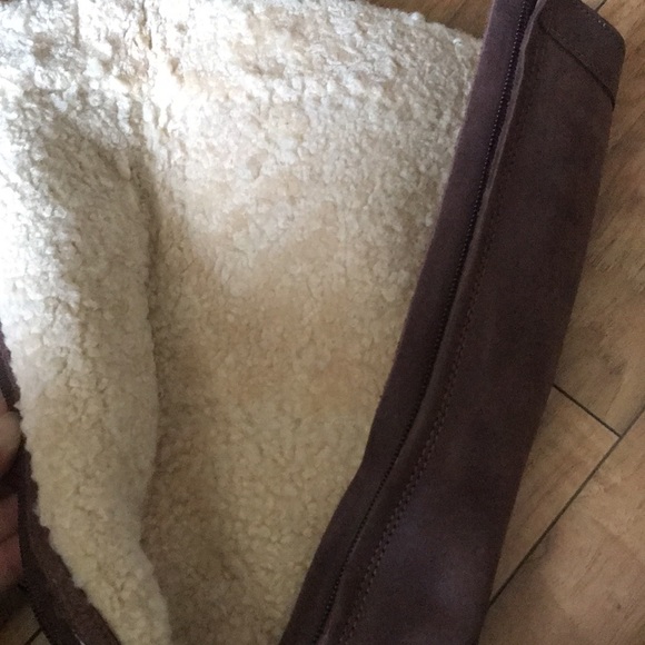 UGG Boots-knee high leather boots - Picture 4 of 11